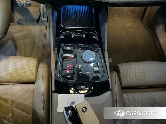BMW 5 Series (G60) 2024 Белый из Кореи, фото 3