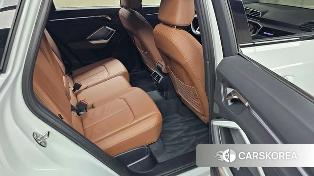 Audi Q3 (F3) 2025 Белый из Кореи, фото 3