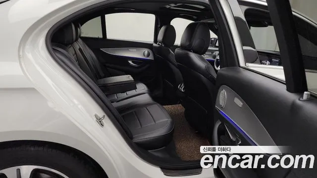 Mercedes-Benz E-Class W213 2018 Белый из Кореи, фото 3