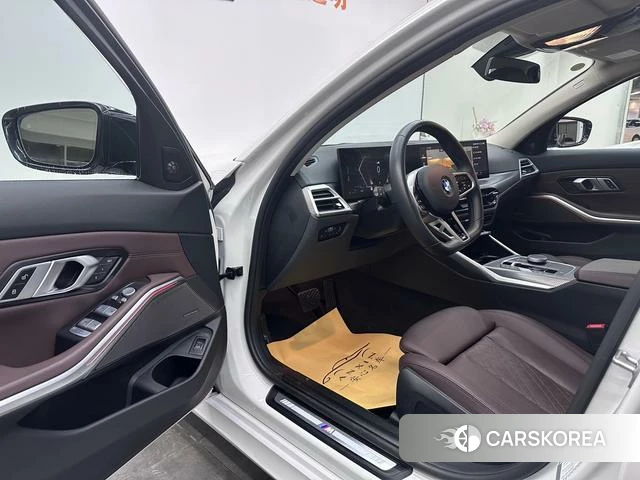 BMW 3 series 2024 Белый из Китая, фото 3