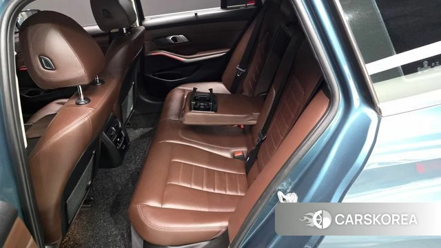 BMW 3 Series (G20) 2021 Небесно-голубой из Кореи, фото 3