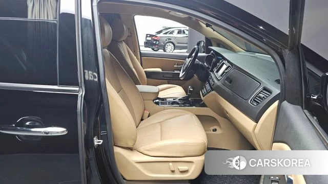 Kia The New Carnival 2020 Черный из Кореи, фото 3