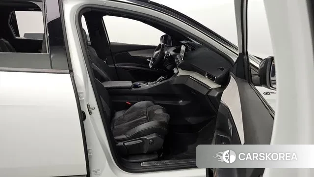 Peugeot 5008 second generation 2018 Белый из Кореи, фото 3