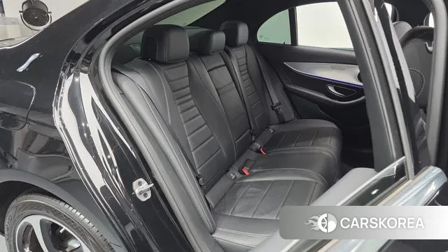 Mercedes-Benz E-Class W213 2020 Черный из Кореи, фото 3