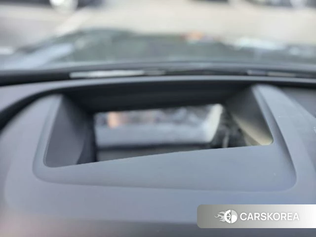 Audi Q6L e-tron 2025 Серебристо-серый из Китая, фото 3