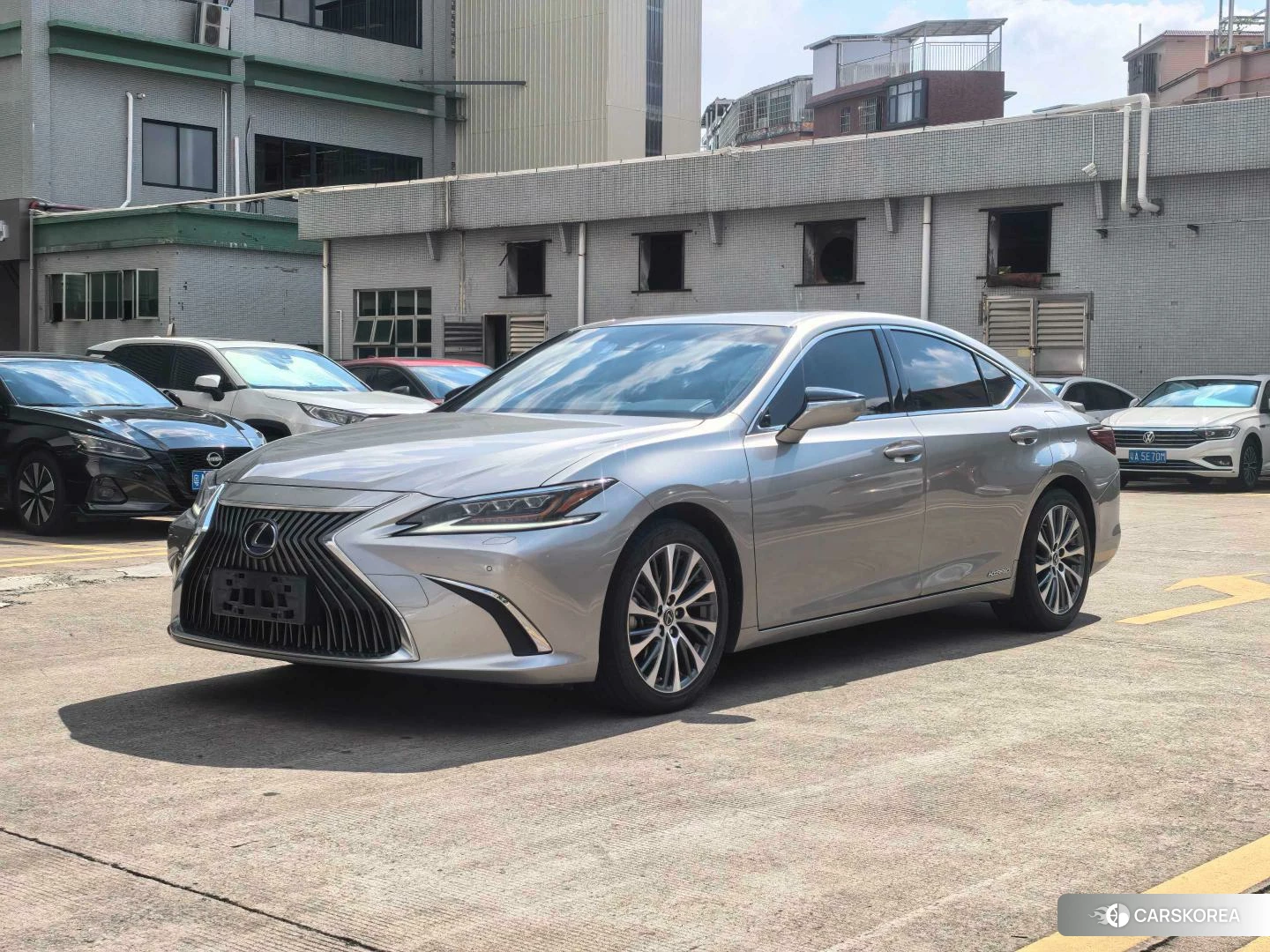 Lexus ES 2019 Серебристо-серый из Китая, фото 3