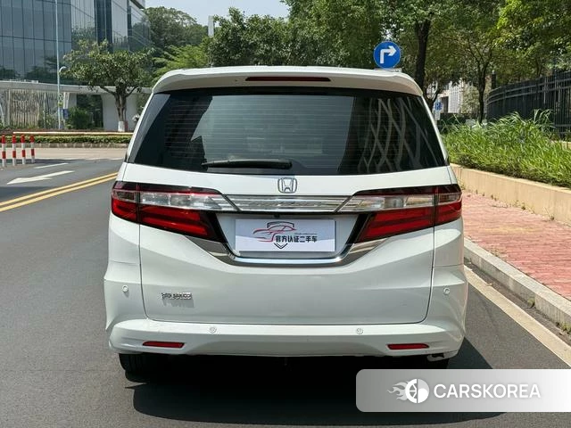 Honda Odyssey 2018 Белый из Китая, фото 3