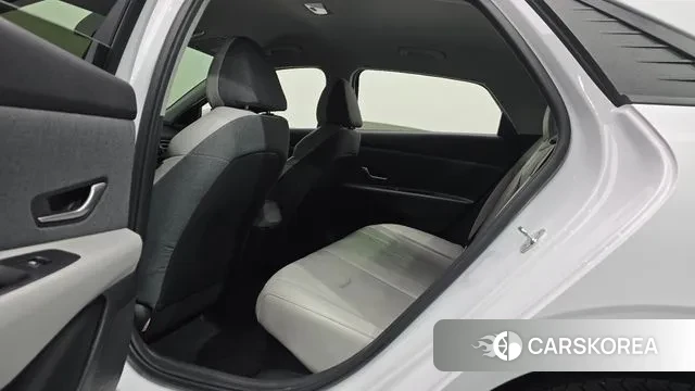 Hyundai Avante Hybrid (CN7) 2020 Белый из Кореи, фото 3