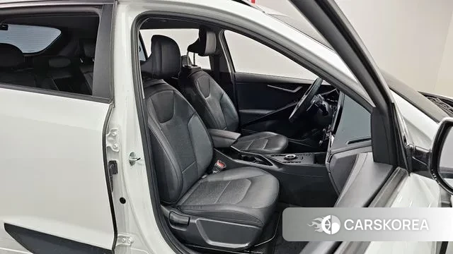 Kia Di Ol Nu Niro 2022 Белый из Кореи, фото 3