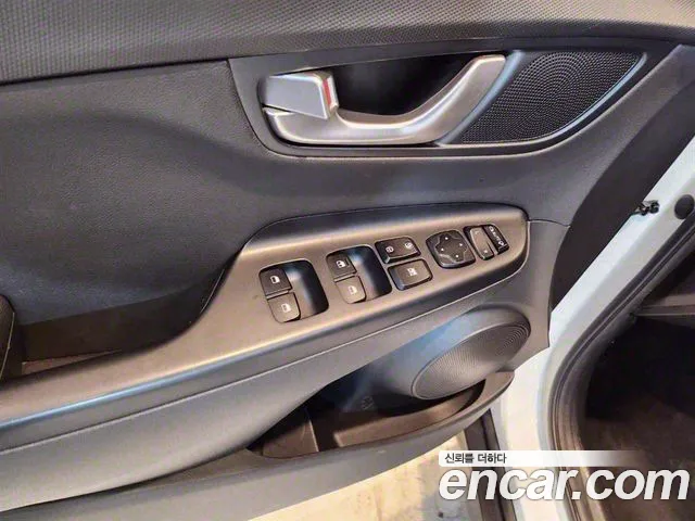 Hyundai The New Kona 2022 Белый из Кореи, фото 3