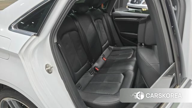 Audi New A3 2020 Белый из Кореи, фото 3