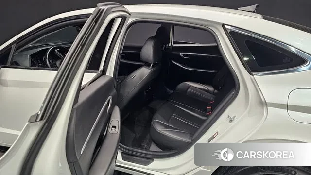 Hyundai Sonata (DN8) 2022 Белый из Кореи, фото 3