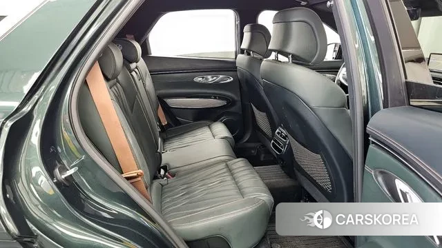 Genesis GV70 2023 Темно-зеленый из Кореи, фото 3