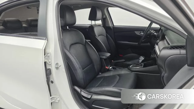Kia Come New K3 2019 Белый из Кореи, фото 3