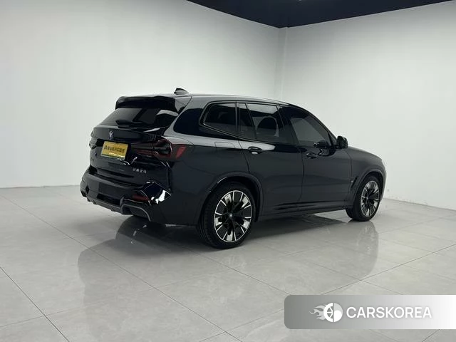 BMW iX3 2023 Черный из Китая, фото 3