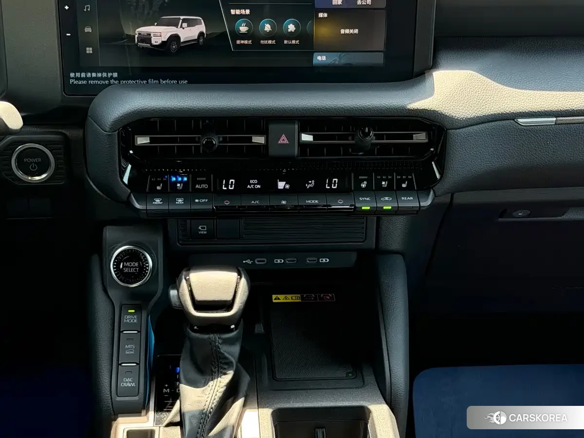 Toyota Land Cruiser 2026 Черный из Китая, фото 3