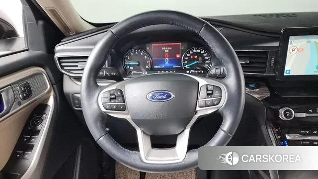 Ford Explorer 6th Generation 2022 Белый из Кореи, фото 3