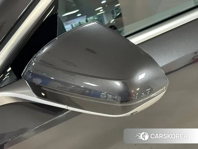 BMW 5 Series (G60) 2024 Серый из Кореи, фото 3