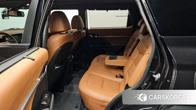 Ssangyong Torres 2024 Черный из Кореи, фото 3
