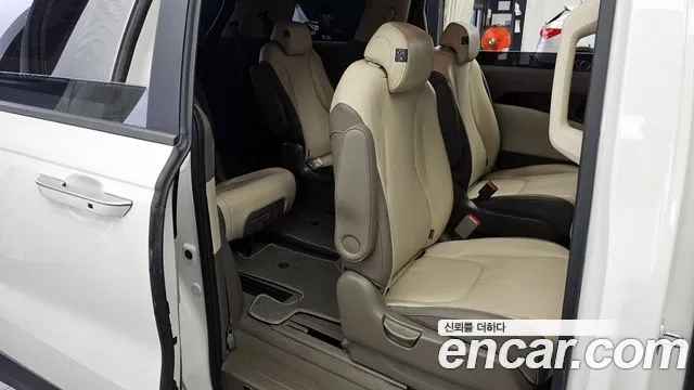 Kia Carnival 4th generation 2021 Белый из Кореи, фото 3