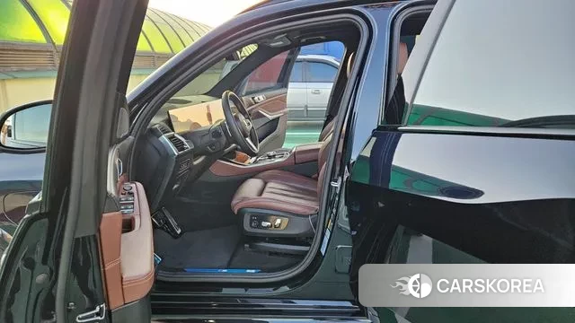 BMW X5 (G05) 2024 Черный из Кореи, фото 3