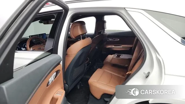 Genesis GV70 2022 Белый из Кореи, фото 3