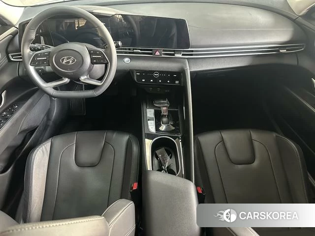 Hyundai Elantra 2023 Белый из Китая, фото 3