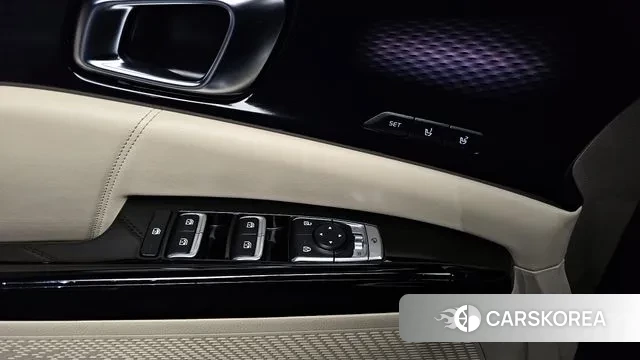 Kia Carnival 4th generation 2021 Светло-серебряный цвет из Кореи, фото 3