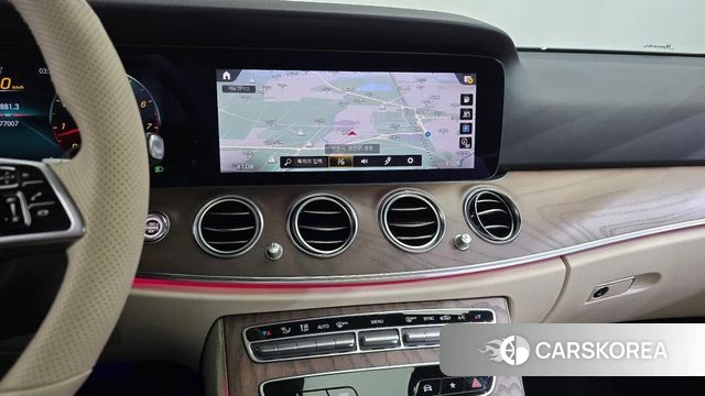 Mercedes-Benz E-Class W213 2021 Белый из Кореи, фото 3