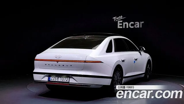 Hyundai Grandeur (GN7) 2023 Белый из Кореи, фото 3