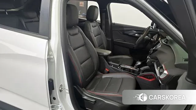 Chevrolet (GM Daewoo) Trailblazer 2020 Белый из Кореи, фото 3