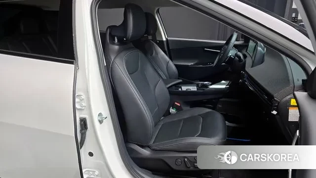 Kia EV6 2022 Белый из Кореи, фото 3