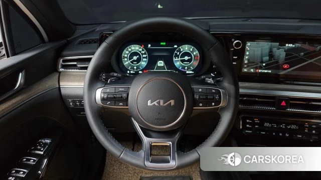 Kia K5 3rd generation 2023 Белый из Кореи, фото 3
