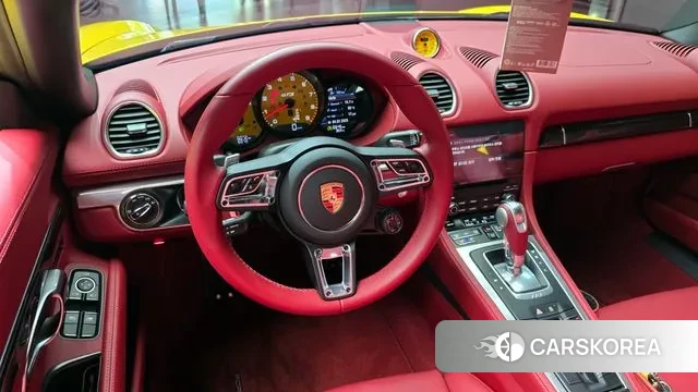 Porsche 718 Boxster 2024 Желтый из Кореи, фото 3