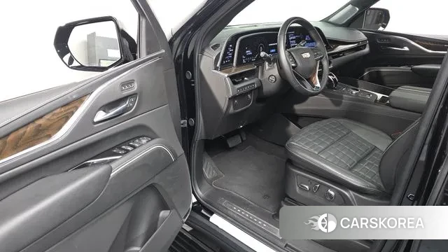 Cadillac Escalade 5th Generation 2024 Черный из Кореи, фото 3
