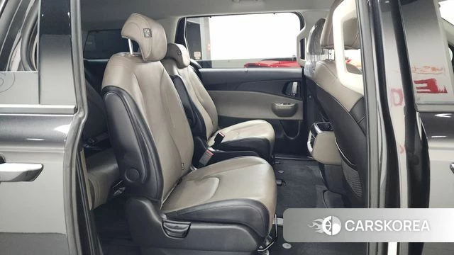 Kia The New Carnival 4th Generation 2025 Серый из Кореи, фото 3