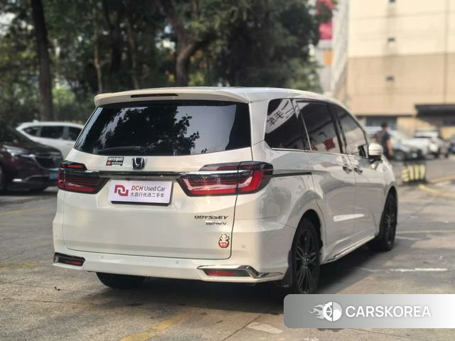 Honda Odyssey 2023 Белый из Китая, фото 3