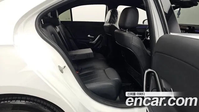 Mercedes-Benz A-Class W177 2022 Белый из Кореи, фото 3