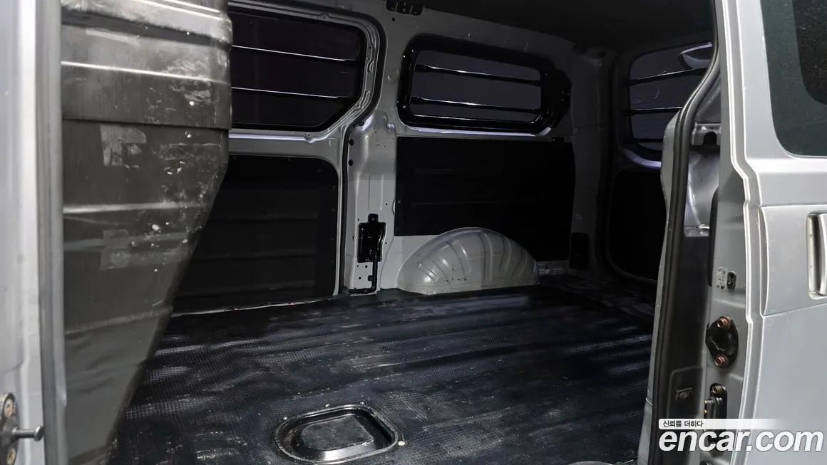 Hyundai The New Grand Starex 2019 Серебристо-серый из Кореи, фото 3