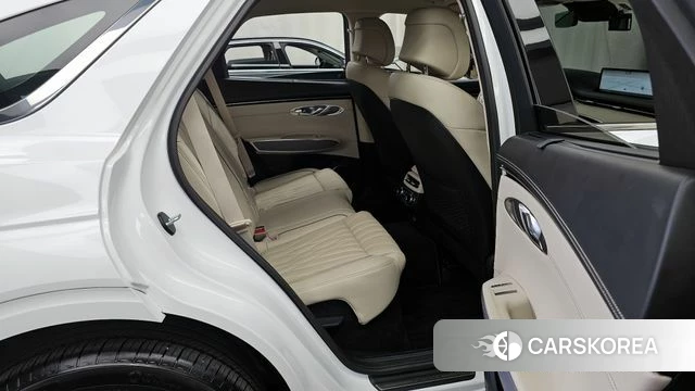 Genesis GV70 2022 Белый из Кореи, фото 3