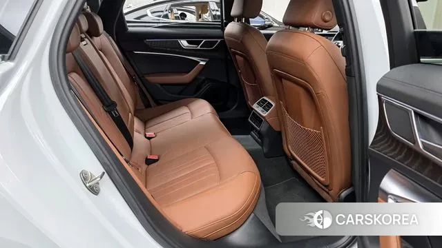 Audi A6 (C8) 2023 Белый из Кореи, фото 3