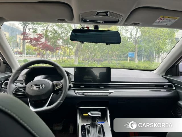 Geely Automobile Emgrand 2023 Белый из Китая, фото 3