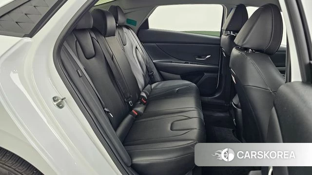 Hyundai The New Avante (CN7) 2024 Белый из Кореи, фото 3