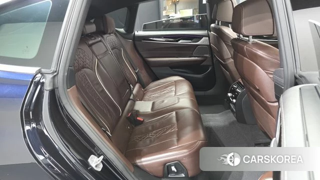 BMW 6 Series GT (G32) 2021 Черный из Кореи, фото 3