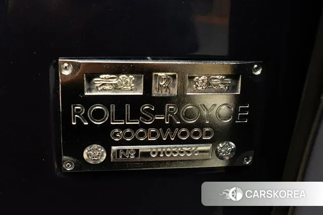 Rolls-Royce Phantom 2018 Светло-серебряный цвет из Кореи, фото 3