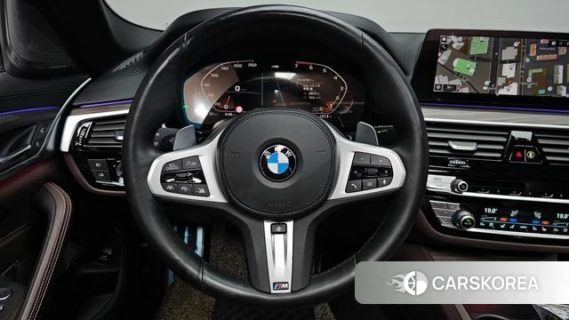 BMW 5 Series (G30) 2020 Белый из Кореи, фото 3