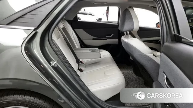 Hyundai Avante Hybrid (CN7) 2021 Серый из Кореи, фото 3