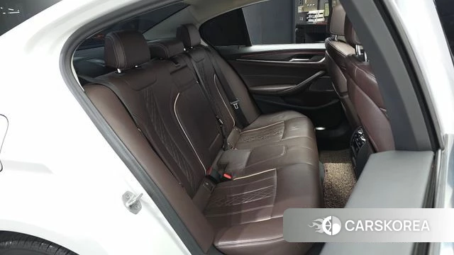 BMW 5 Series (G30) 2020 Белый из Кореи, фото 3