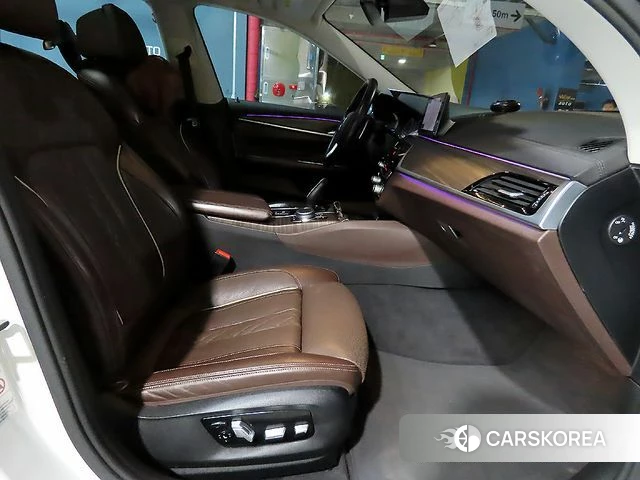 BMW 6 Series GT (G32) 2019 Белый из Кореи, фото 3