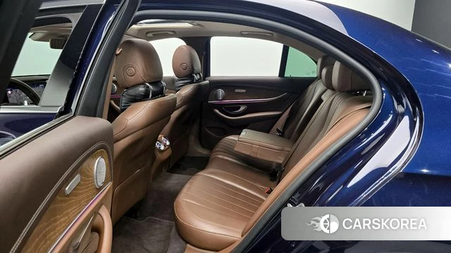Mercedes-Benz E-Class W213 2019 Синий из Кореи, фото 3